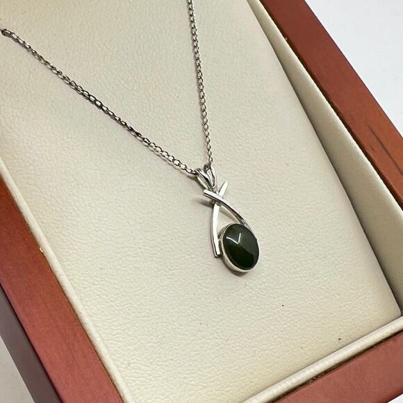 Vintage Sterling Silver & Nephrite Jade Wishbone Pendant 18" Necklace - Picture 1 of 6